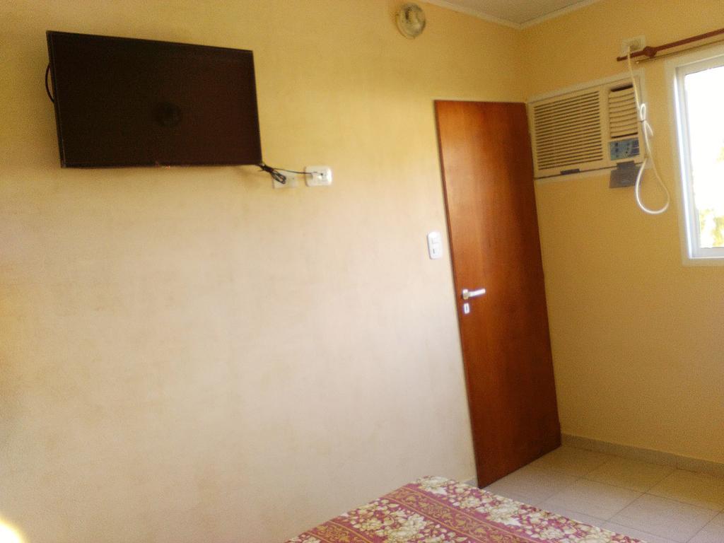 Apartamentos Rio Uruguay Colón 外观 照片